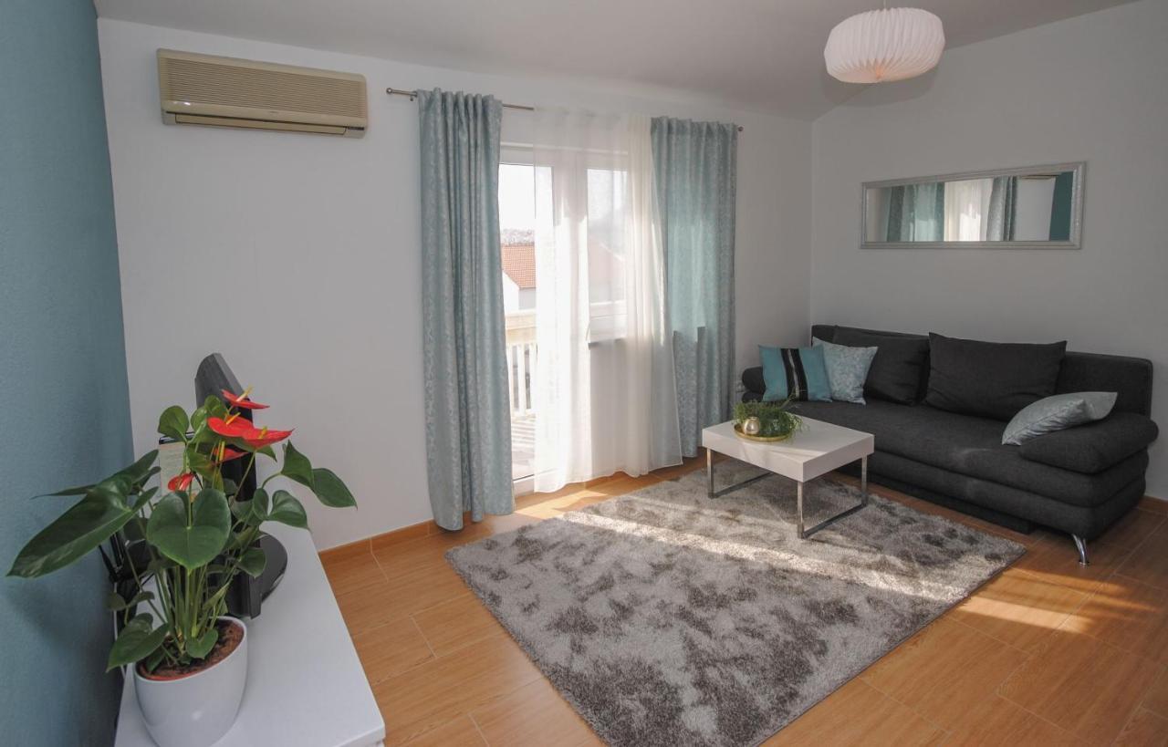 Apartment Tina Podstrana Exteriér fotografie